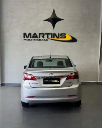 HYUNDAI-HB20S-2015
