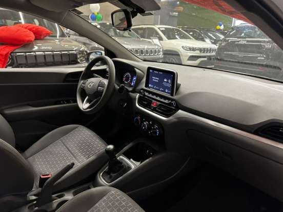 HYUNDAI-HB20S-2025