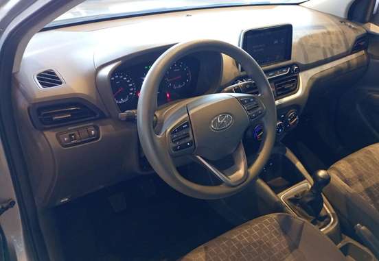HYUNDAI-HB20S-2025