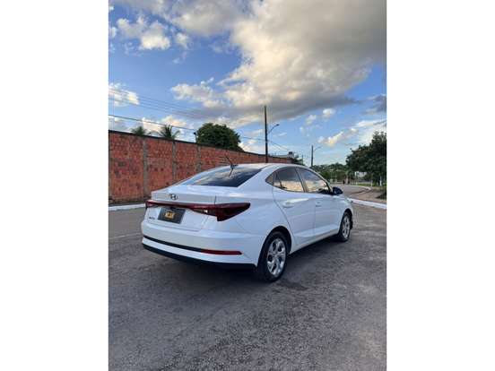 HYUNDAI-HB20S-2024
