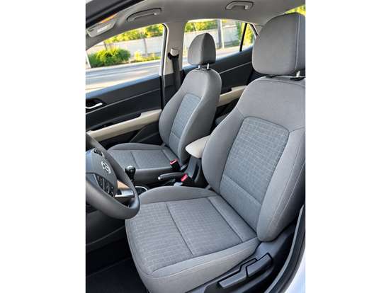 HYUNDAI-HB20S-2024