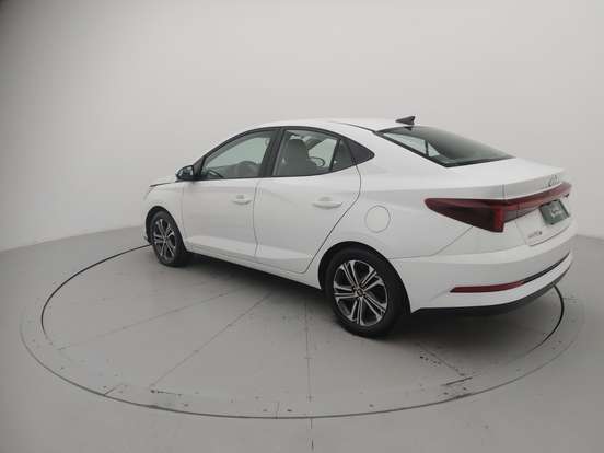 HYUNDAI-HB20S-2023