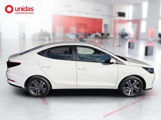 HYUNDAI-HB20S-2024