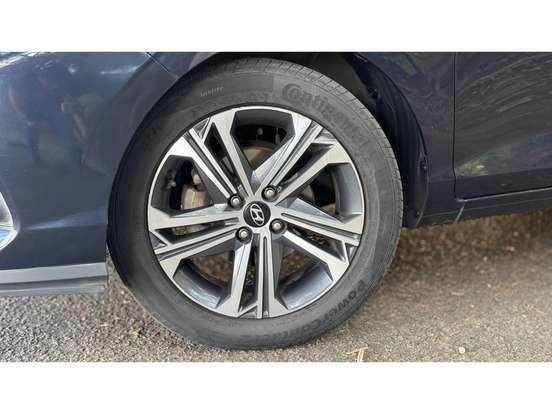 HYUNDAI-HB20S-2023