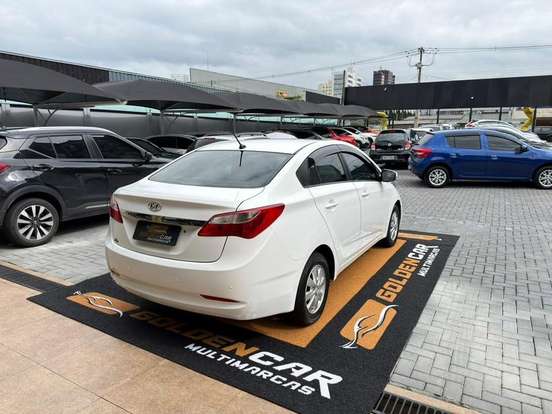 HYUNDAI-HB20S-2013