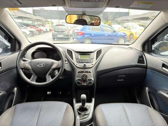 HYUNDAI-HB20S-2013