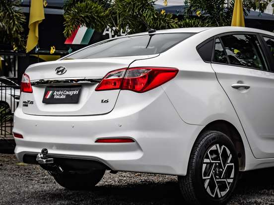 HYUNDAI-HB20S-1.6 COMFORT PLUS 16V FLEX 4P MANUAL HYUNDAI-HB20S-2017