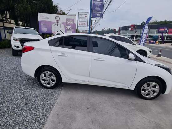 HYUNDAI-HB20S-1.6 COMFORT STYLE 16V FLEX 4P MANUAL HYUNDAI-HB20S-2017