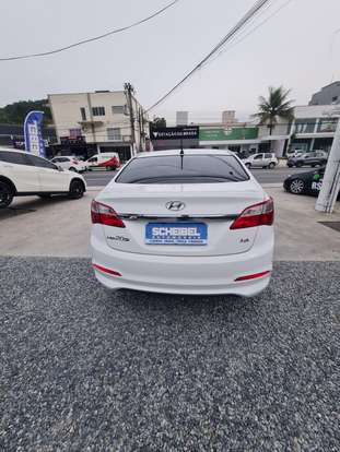 HYUNDAI-HB20S-2017
