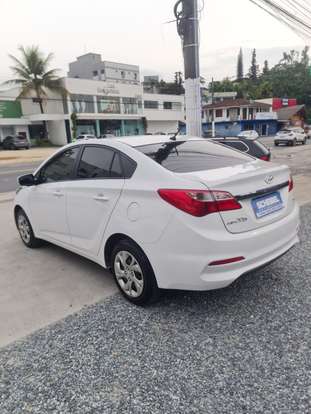 HYUNDAI-HB20S-2017