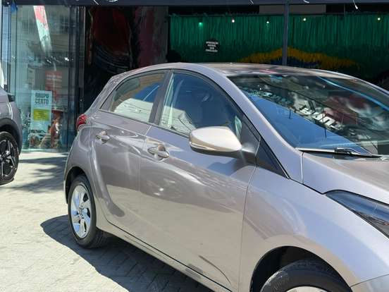 HYUNDAI-HB20S-2016