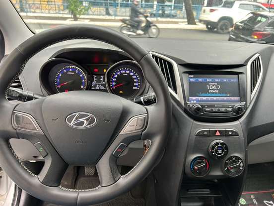HYUNDAI-HB20S-2014