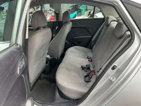 HYUNDAI-HB20S-1.6 PREMIUM 16V FLEX 4P MANUAL HYUNDAI-HB20S-2014