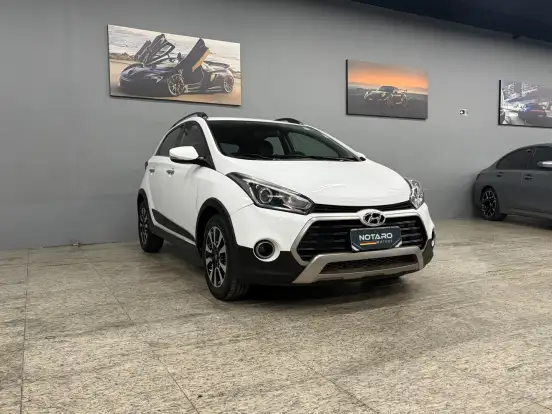 HYUNDAI-HB20X-2017