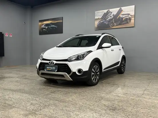 HYUNDAI-HB20X-2017