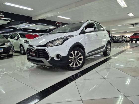 HYUNDAI HB20X 1.6 16V STYLE FLEX 4P AUTOMÁTICO