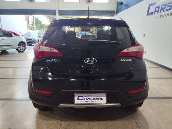 HYUNDAI-HB20X-2013
