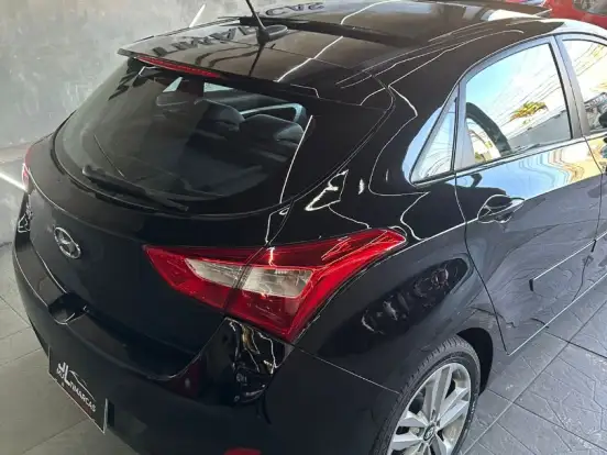 HYUNDAI-I30-1.8 MPI 16V GASOLINA 4P AUTOMATICO HYUNDAI-I30-2015