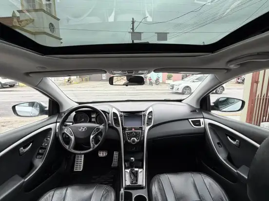 HYUNDAI-I30-1.8 MPI 16V GASOLINA 4P AUTOMATICO HYUNDAI-I30-2015