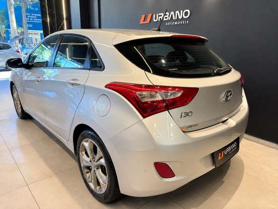 HYUNDAI-I30-1.6 MPFI 16V FLEX 4P AUTOMÁTICO HYUNDAI-I30-2013