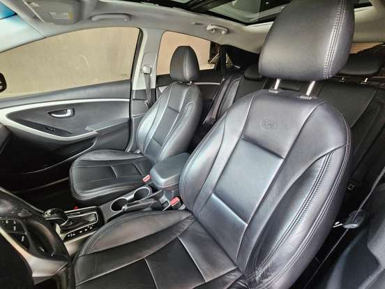 HYUNDAI-I30-1.8 MPI 16V GASOLINA 4P AUTOMATICO HYUNDAI-I30-2015