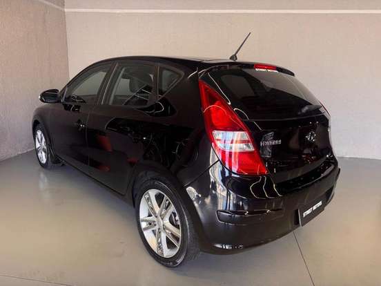HYUNDAI-I30-2011