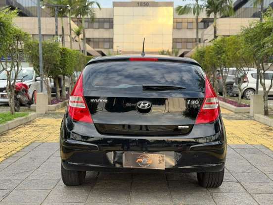HYUNDAI-I30-2010
