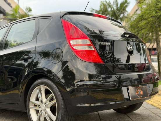 HYUNDAI-I30-2.0 MPFI GLS 16V GASOLINA 4P MANUAL HYUNDAI-I30-2010