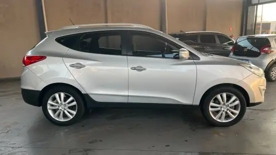 HYUNDAI-IX35-2.0 MPI 4X2 16V FLEX 4P AUTOMÁTICO HYUNDAI-IX35-2012