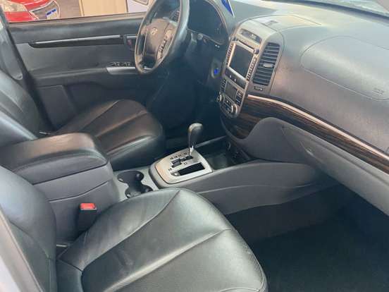HYUNDAI-SANTA FÉ-2.4 MPI 2WD 16V GASOLINA 4P AUTOMÁTICO HYUNDAI-SANTA FÉ-2011