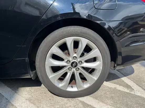 HYUNDAI-SONATA-2012