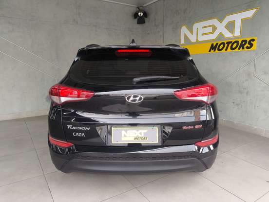 HYUNDAI-TUCSON-2021