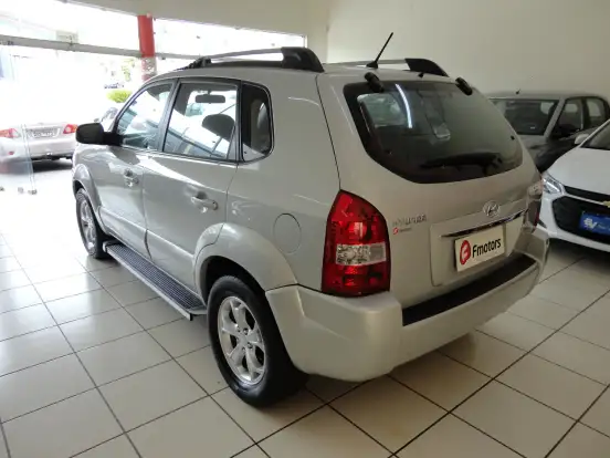 HYUNDAI-TUCSON-2012