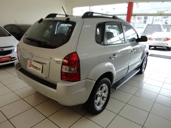 HYUNDAI-TUCSON-2.0 MPFI GLS 16V 143CV 2WD FLEX 4P AUTOMÁTICO HYUNDAI-TUCSON-2012