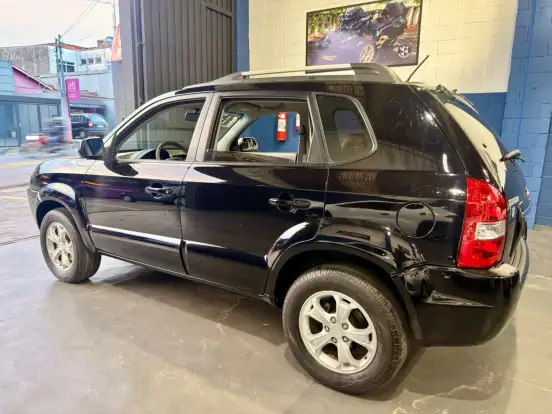 HYUNDAI-TUCSON-2.0 MPFI GLS 16V 143CV 2WD GASOLINA 4P AUTOMÁTICO HYUNDAI-TUCSON-2012