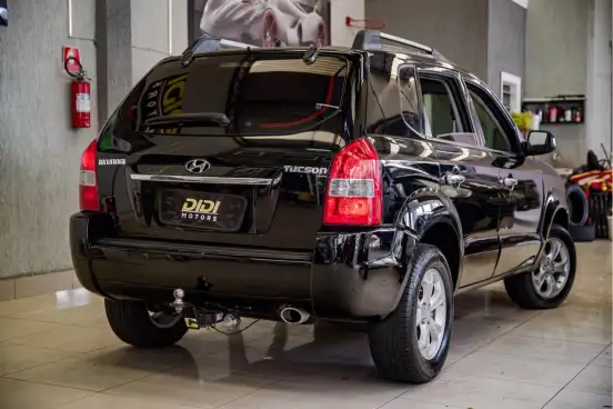 HYUNDAI-TUCSON-2011