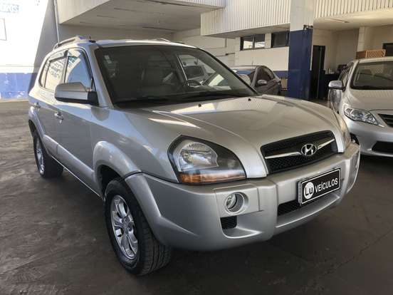 HYUNDAI-TUCSON-2.0 MPFI GLS 16V 143CV 2WD FLEX 4P AUTOMÁTICO HYUNDAI-TUCSON-2016