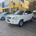 HYUNDAI TUCSON 2.0 MPFI GLS 16V 143CV 2WD FLEX 4P AUTOMÁTICO HYUNDAI TUCSON 2.0 MPFI GLS 16V 143CV 2WD FLEX 4P AUTOMÁTICO