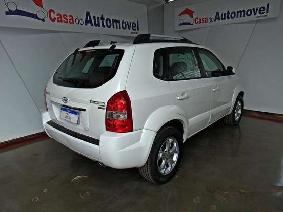 HYUNDAI-TUCSON-2.0 MPFI GLS BASE 16V 143CV 2WD FLEX 4P AUTOMÁTICO HYUNDAI-TUCSON-2015