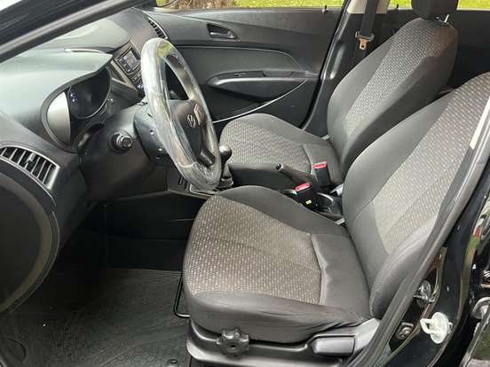 HYUNDAI-HB20-1.0 COMFORT 12V FLEX 4P MANUAL HYUNDAI-HB20-2018