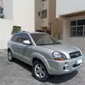 HYUNDAI TUCSON 2.0 MPFI GLS 16V 143CV 2WD GASOLINA 4P AUTOMÁTICO HYUNDAI TUCSON 2.0 MPFI GLS 16V 143CV 2WD GASOLINA 4P AUTOMÁTICO