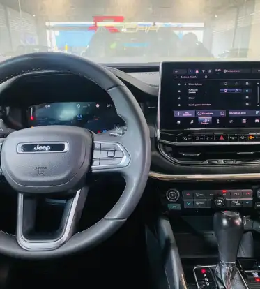 JEEP-COMMANDER-2023