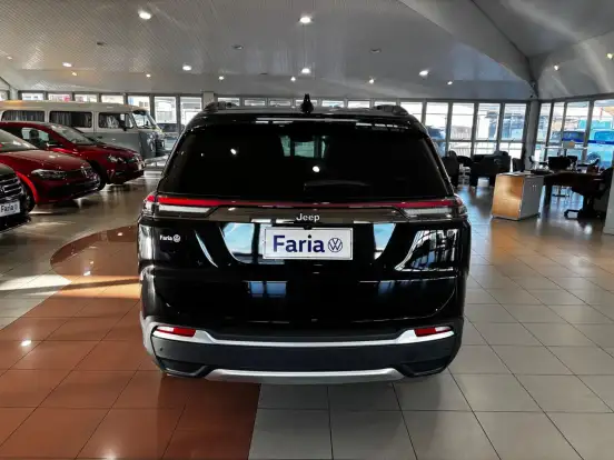 JEEP-COMMANDER-2025