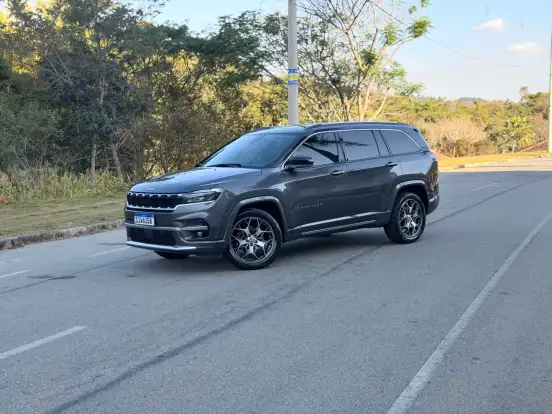 JEEP-COMMANDER-2023