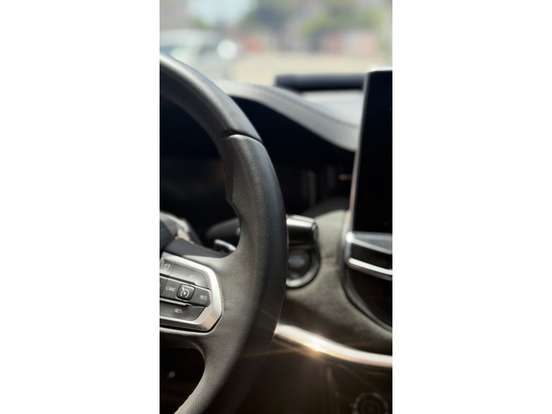 JEEP-COMMANDER-2022
