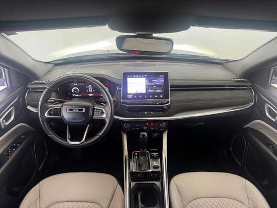 JEEP-COMMANDER-2022