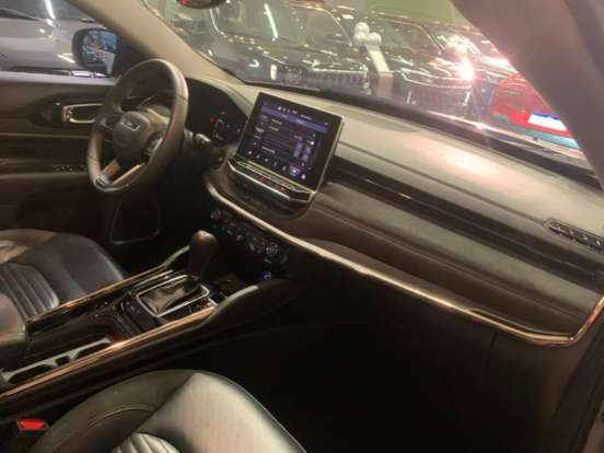 JEEP-COMMANDER-2023