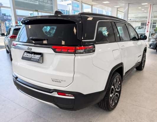 JEEP-COMMANDER-2023