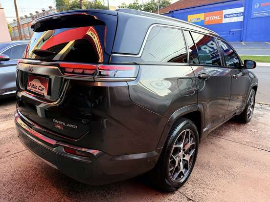 JEEP-COMMANDER-2024