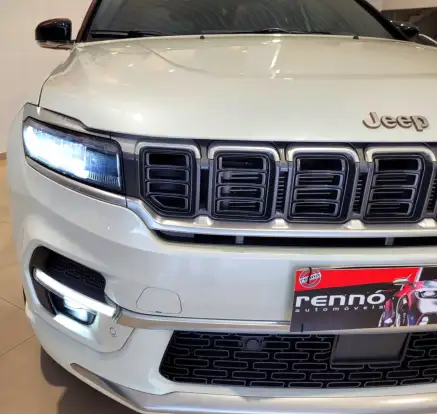 JEEP-COMMANDER-2024